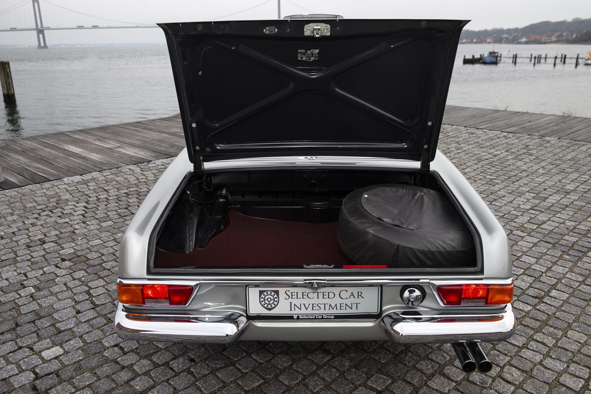 Mercedes Benz 280 SL Pagoda, 3 Seater Same owner for 32 Years | Selected  Car Investment